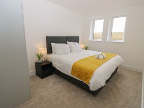 Cottage | Interior - 9 Breakwater Way (Sandown)