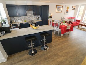 Cottage | Interior - 9 Breakwater Way (Sandown)