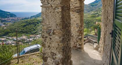 Blueberry - Charmant appartement, avec terrasse panoramique avec vue sur Levanto