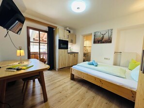 1 bedroom, internet, bed sheets - App. Kienberg Kl.balkon, Kochni.,1 Wohn-schlafraum, Max. 1 Pers (Ruhpolding)