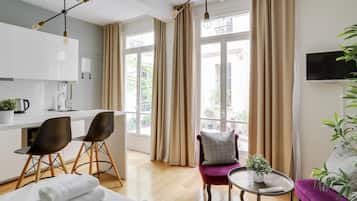 1 bedroom, iron/ironing board, internet