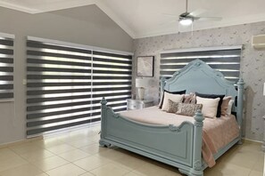 5 bedrooms, WiFi, bed sheets