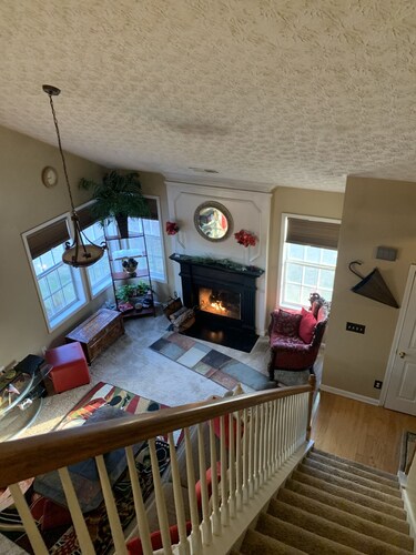 Enchanting Cottage Home nearby Airport