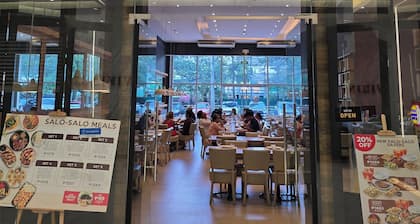 Jazz Tower D // Superb View at Balcony // Queen Bed for 2 Adults