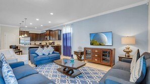 Smart TV, tavolo da calcetto, tavolo da ping pong