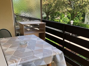 屋外ダイニングエリア