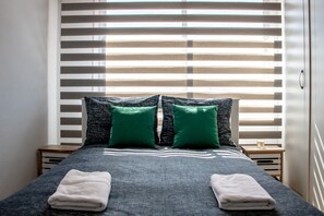 2 dormitoris, planxa i posts de planxar, wifi gratuïta i roba de llit 