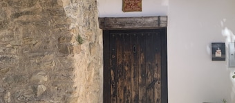 Snow Well House