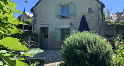 Maisonette in Orbigny, 10 minutes from Beauval Zoo and the Châteaux.