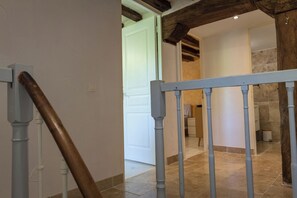 Interior - Maisonette in Orbigny, 10 minutes from Beauval Zoo and the Châteaux. (Orbigny)