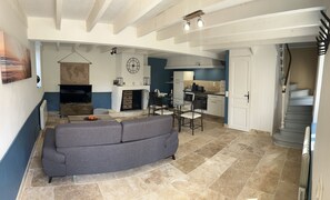 TV - Maisonette in Orbigny, 10 minutes from Beauval Zoo and the Châteaux. (Orbigny)