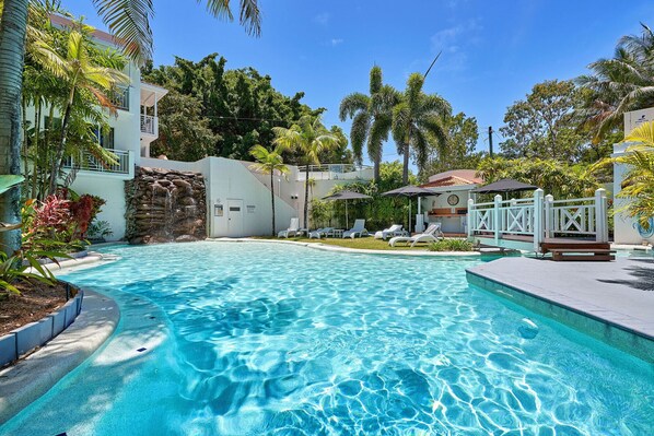 Pool - Hotel style room in Alassio Palm Cove (Cairns)