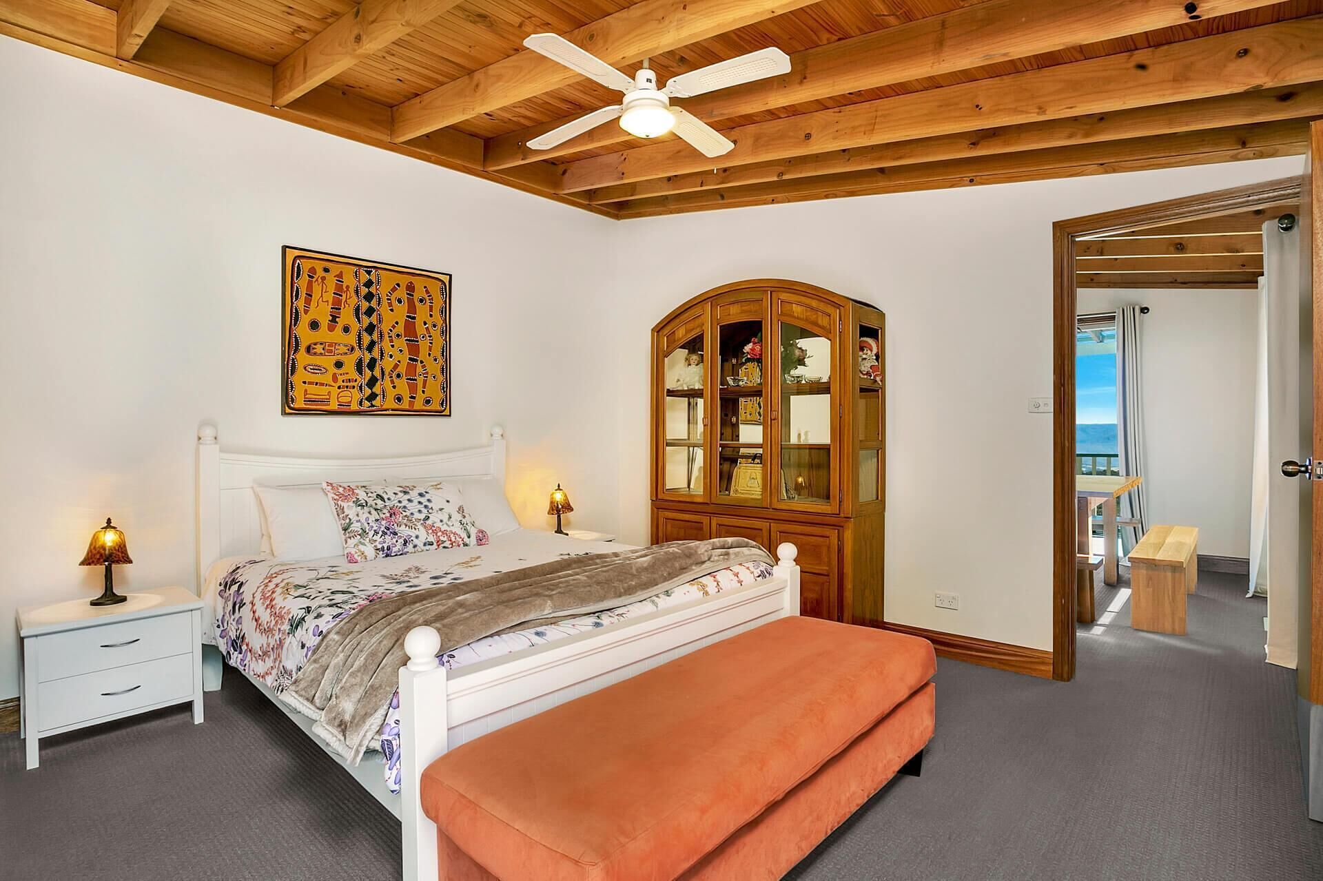 5 chambres, fer et planche à repasser, lit parapluie, Wi-Fi gratuit
