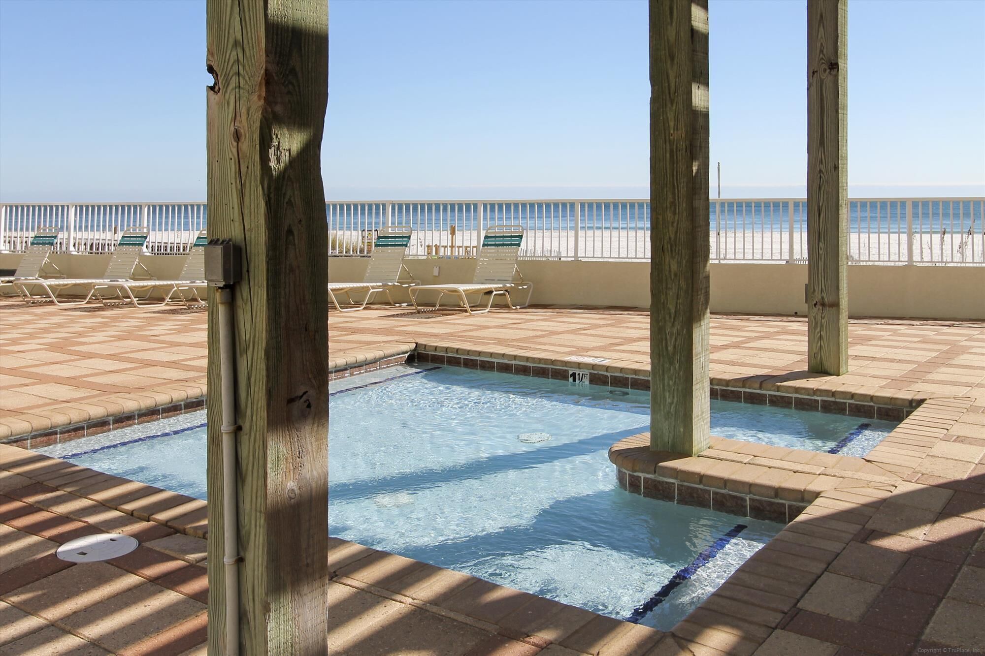 Piscina coperta, una piscina riscaldata