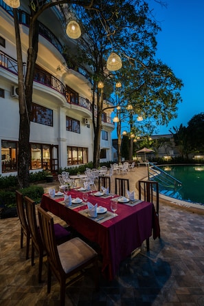 Outdoor dining - TTC Hotel Premium-Angkor (Siem Reap)