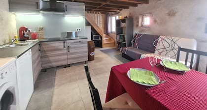 Gran casa familiar con cancha de petanca, terraza y fácil acceso al Lago d'Eguzon
