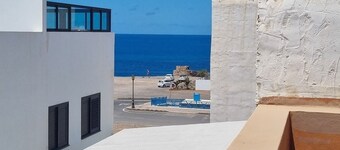 "EL COTILLO TRANQUILIDAD"/Stylish/Minutes from swim or surf/Well equipped