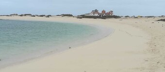 "EL COTILLO TRANQUILIDAD"/Stylish/Minutes from swim or surf/Well equipped