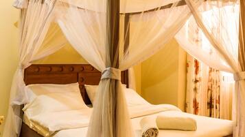 1 ๊ฐ์ ์นจ์ค, ๋ฌด๋ฃ WiFi, ์นจ๋ ์ํธ