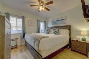 2 habitaciones, tabla de planchar con plancha y cuna de viaje 