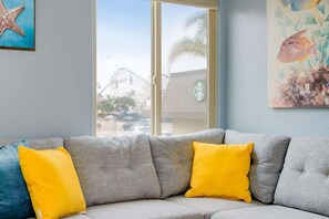 Smart TV, Netflix, reproductor de DVD y servicios de streaming