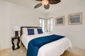 2 habitaciones, tabla de planchar con plancha y cuna de viaje 