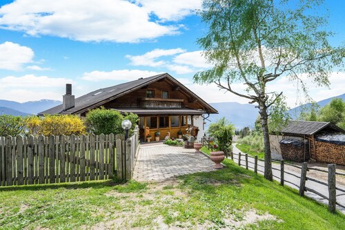 Ferienwohnung 'Schwalbennest' mit Bergblick, WLAN, Balkon und Garten