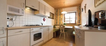 Appartamento "Dolomitenblick" con vista sulle montagne, balcone e Wi-Fi