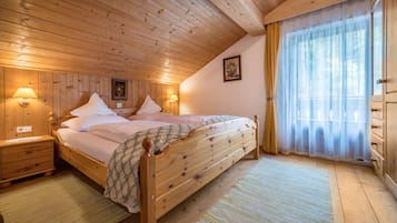 2 Schlafzimmer, Schreibtisch, Bügeleisen/Bügelbrett, kostenloses WLAN