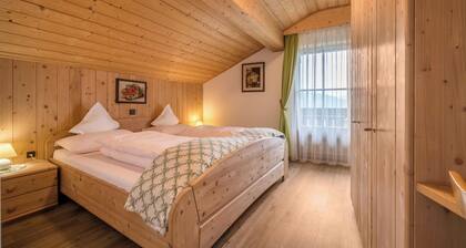 Ferienwohnung "Himmelreich" mit Bergblick, Balkon & WLAN