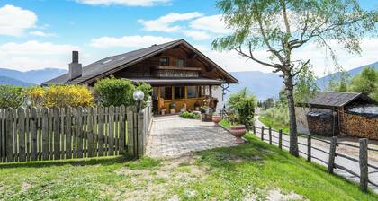 Ferienwohnung "Sonnenschein" mit Bergblick, Balkon & WLAN
