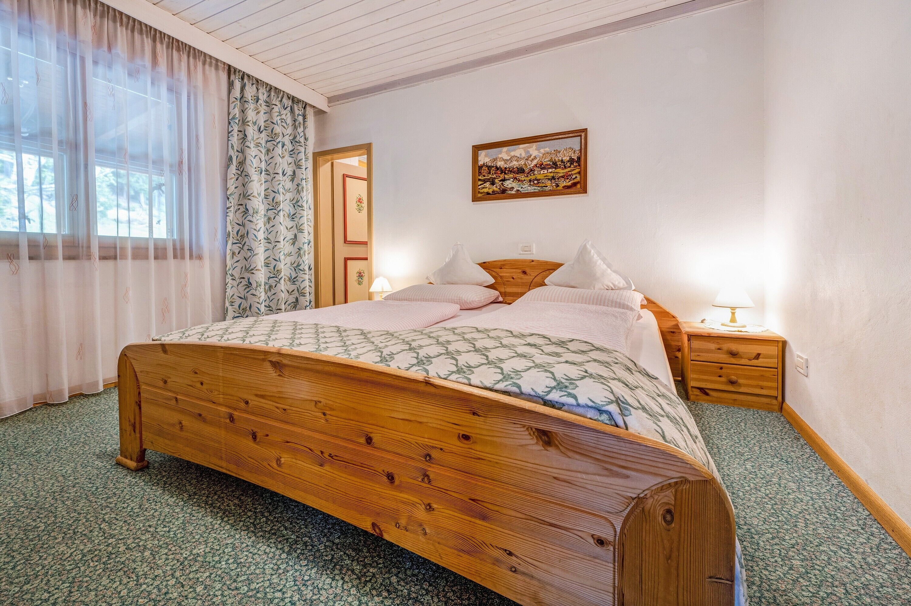 2 chambres, fer et planche à repasser, Wi-Fi gratuit, draps fournis