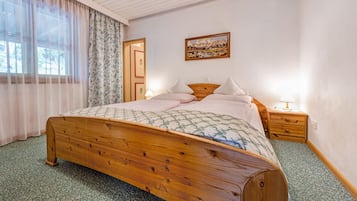 2 chambres, fer et planche Ă repasser, Wi-Fi gratuit, draps fournis