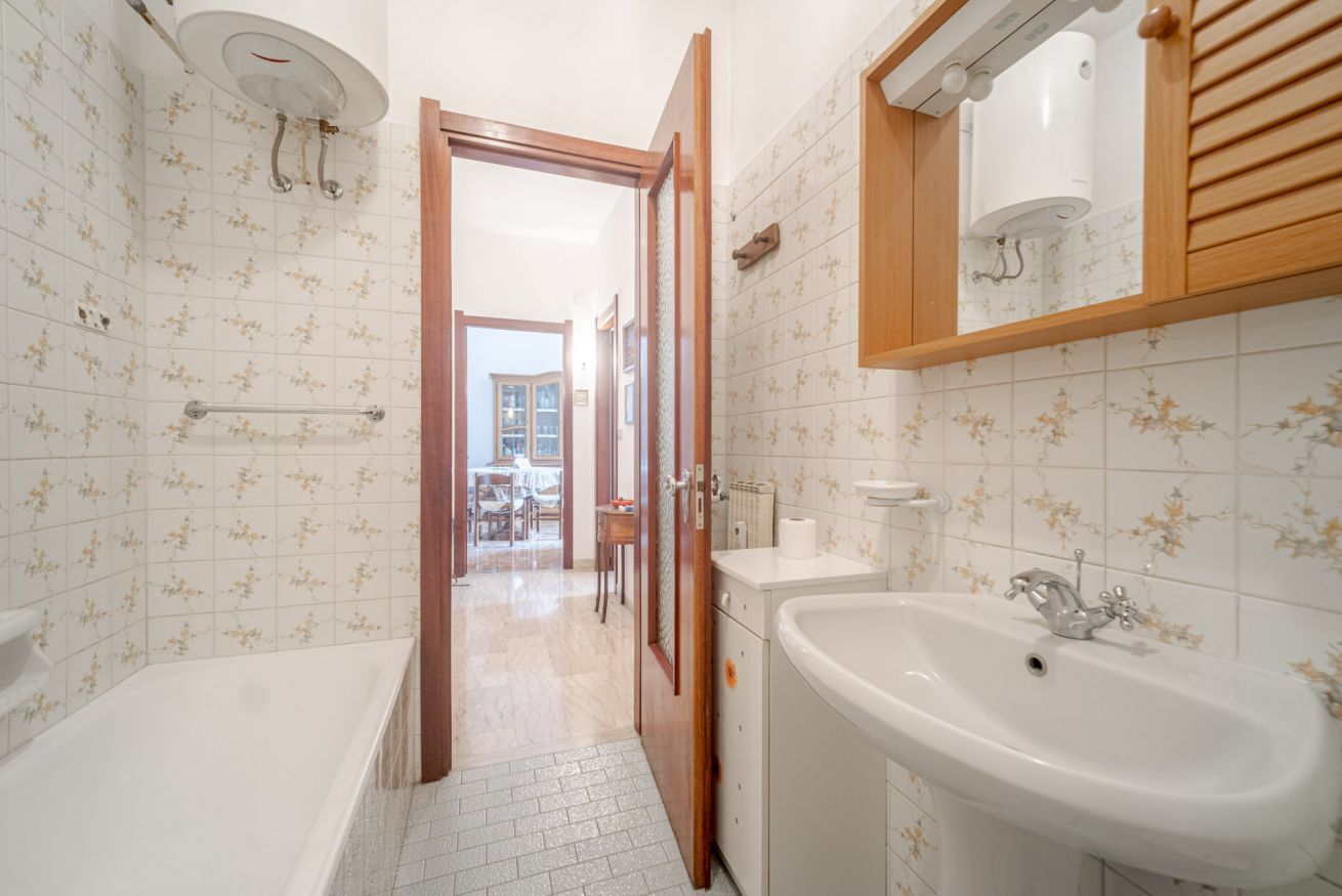 Doccia, asciugacapelli, bidet, asciugamani