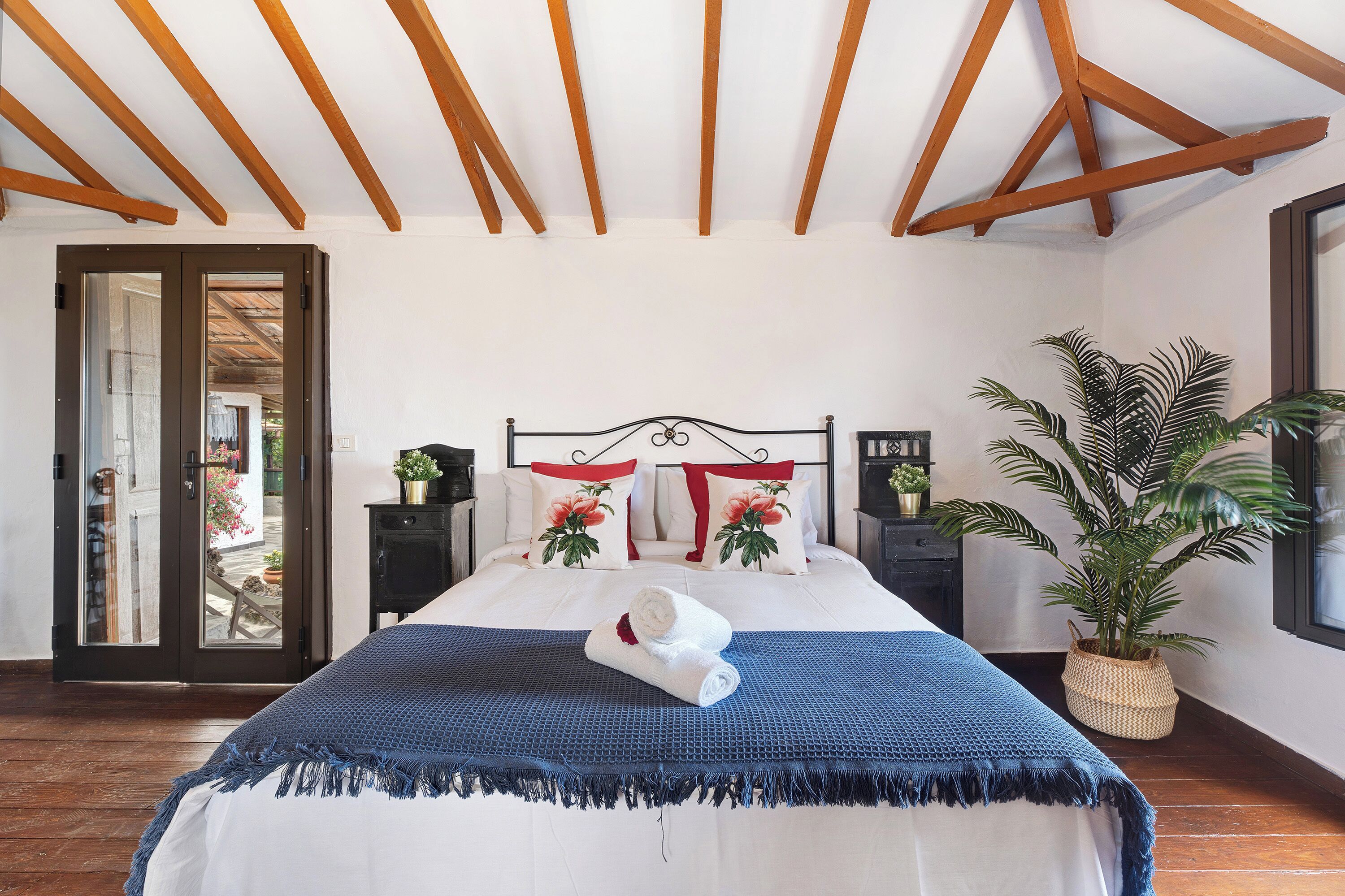 2 habitaciones, tabla de planchar con plancha y wifi gratis 