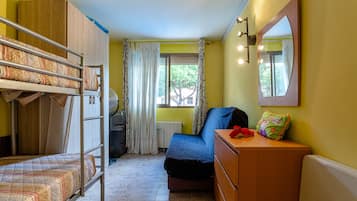 2 多间卧室、熨斗/熨衣板、免费 WiFi、床单