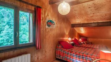 3 bedrooms, iron/ironing board, WiFi