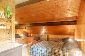 3 habitaciones, tabla de planchar con plancha y wifi 