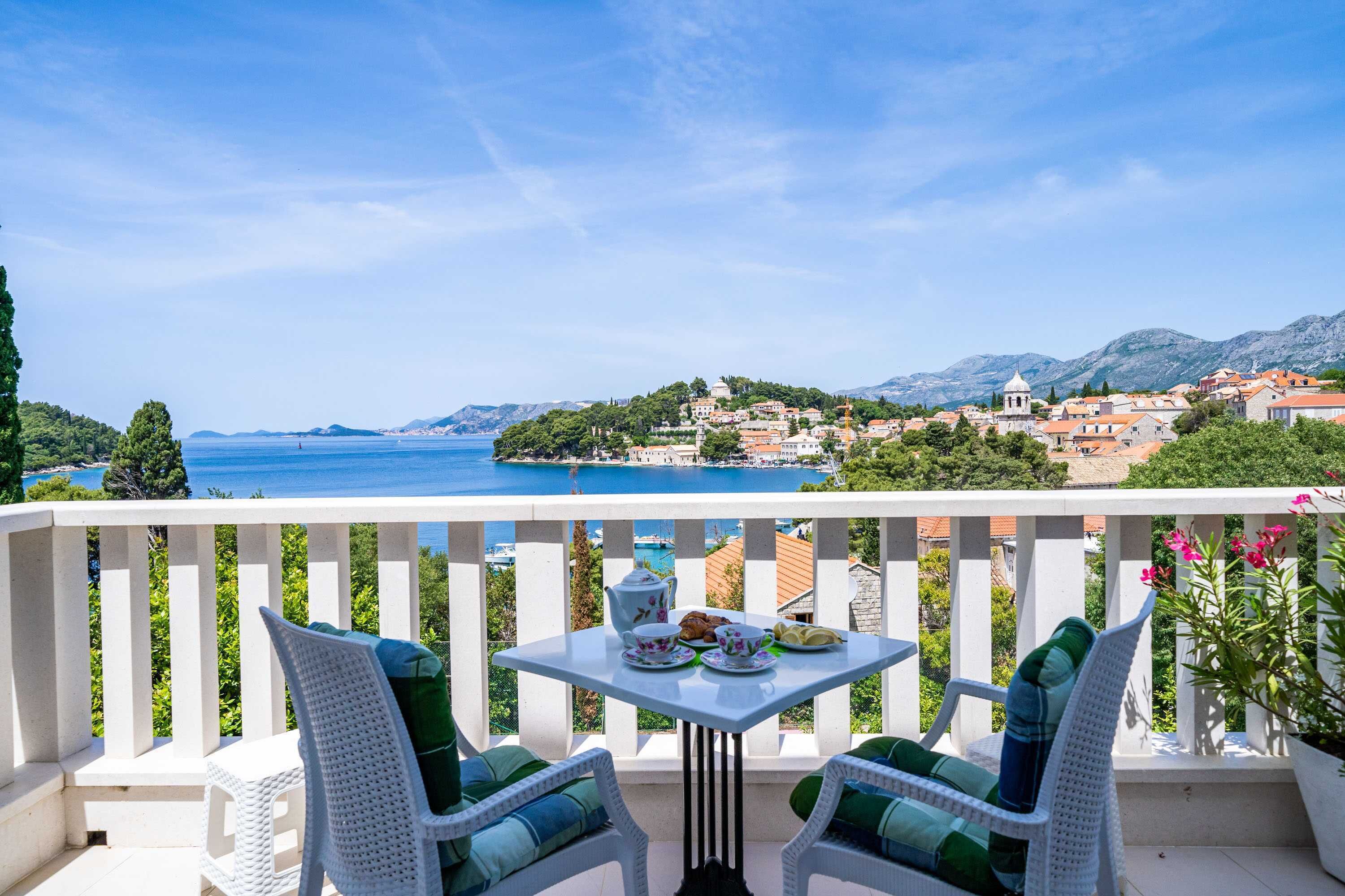 Dobbeltværelse (Double or Twin Room with Sea View) | Balkon