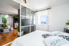 Apartment (Two Bedroom Apartment with Terrace an) | 7 Schlafzimmer, Babybetten