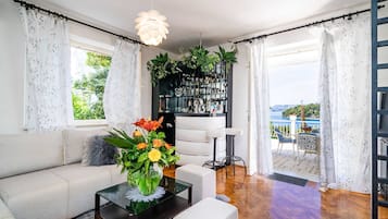 Apartment (Two Bedroom Apartment with Terrace an) | Living room | TV