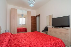 2 quartos, ferros/tábuas de passar roupa, Wi-Fi, roupa de cama