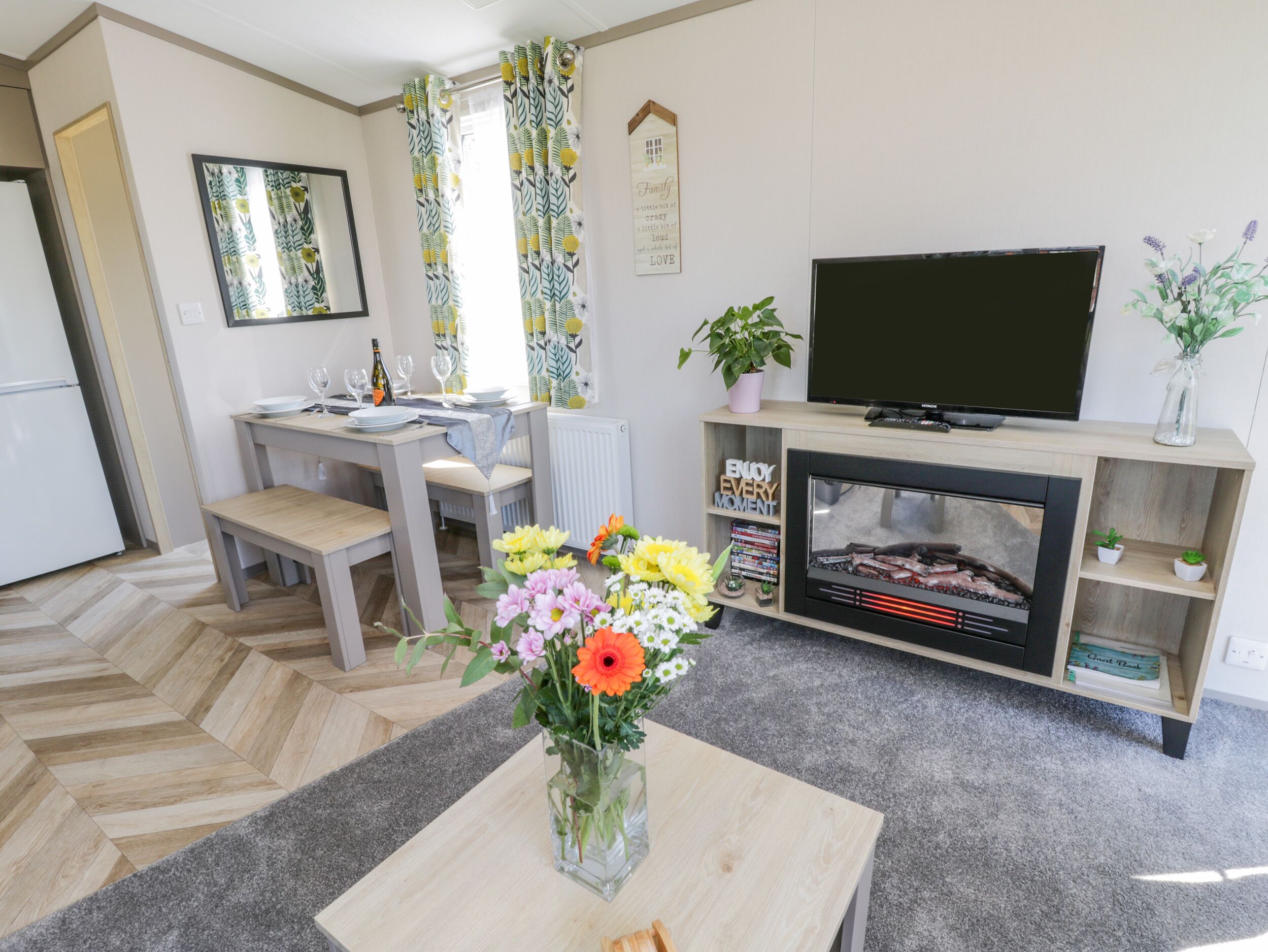 Cottage | Interior