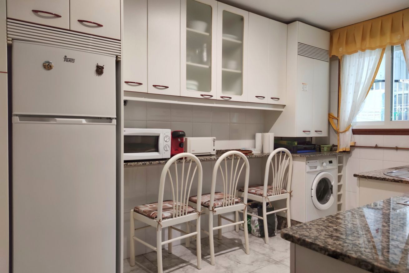 Fridge, microwave, oven, coffee/tea maker