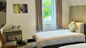 Free WiFi, bed sheets