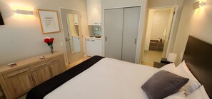 1 غرفة نوم ومكواة/لوح كي وواي فاي مجانًا وملاءات أسرّة