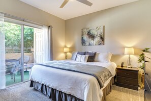 2 bedrooms, iron/ironing board, free internet, bed sheets - Phoenix Poolside Retreat Near North Mountain! (Phoenix)