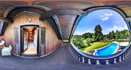 Beautiful house with swimming pool in nature, Pr Matažič