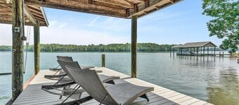 4 Bedrooms, 1 Flex Room, 3½ Bathrooms!  Pet Friendly! Many Recent Updates! Sits Close to the Water!