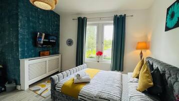 1 bedroom, iron/ironing board, free WiFi, bed sheets